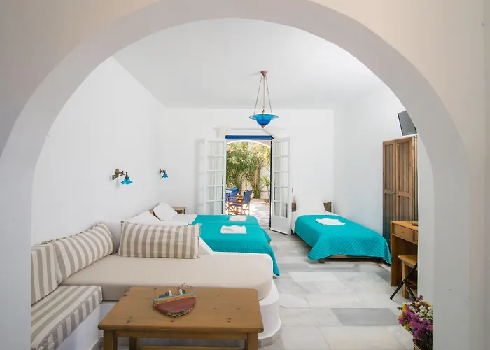 Apart Otel Antonina Agia Anna (Naxos)