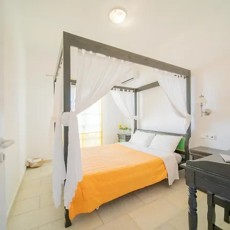 Apart-hotel Antonina 2*
